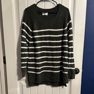 Old Navy Dark Green and White Striped Sweater
